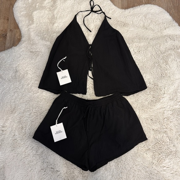 Seven Wonders Octavia Drawstring Shorts & Tie Front Halter Top 2pc Matching Set - Picture 4 of 9